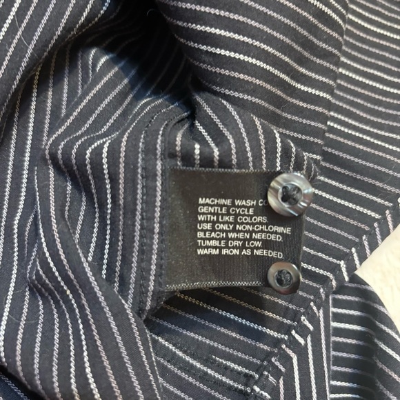 J. Ferrar Men's Shirt Medium 15-15 1/2 Black Silver Striped 100% Cotton Classy - Picture 12 of 12